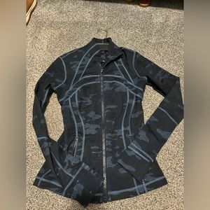 FLASH SALE lululemon define jacket size 4